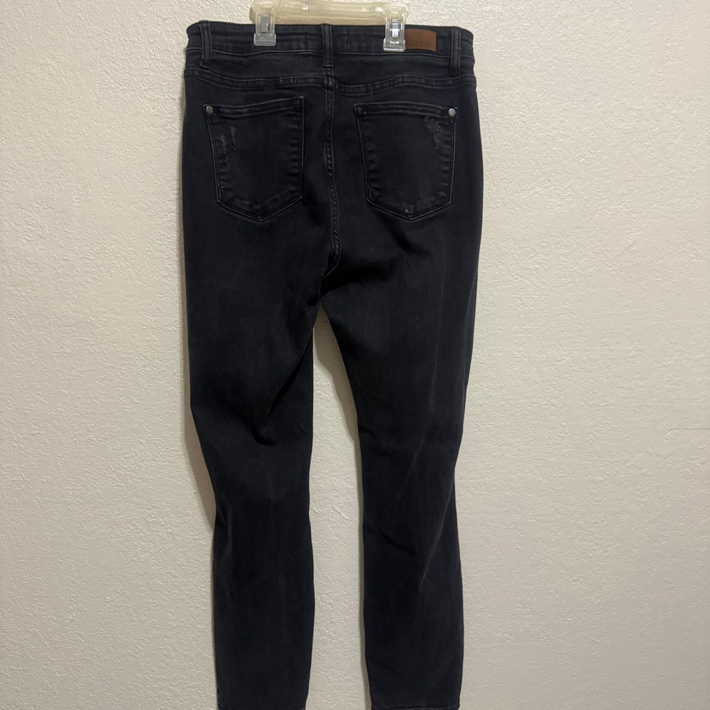 Judy Blue Black Distressed High Rise Boyfriend Jeans JB82161BK Size‎ 9/29 - Picture 10 of 16